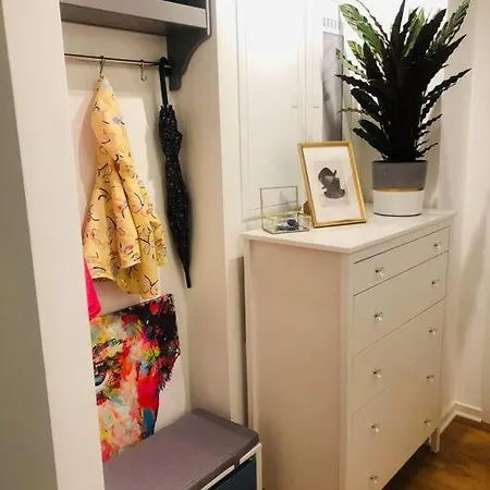 Lux 2bd W/ Rooftop Terrace And Rhine Views! Dusseldorf