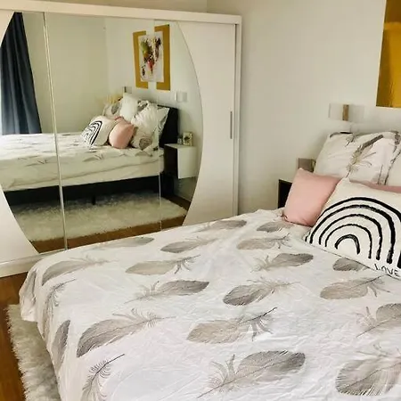 Lux 2bd W/ Rooftop Terrace And Rhine Views! Dusseldorf