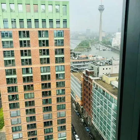 Apartment Lux 2bd W/ Rooftop Terrace And Rhine Views! Dusseldorf